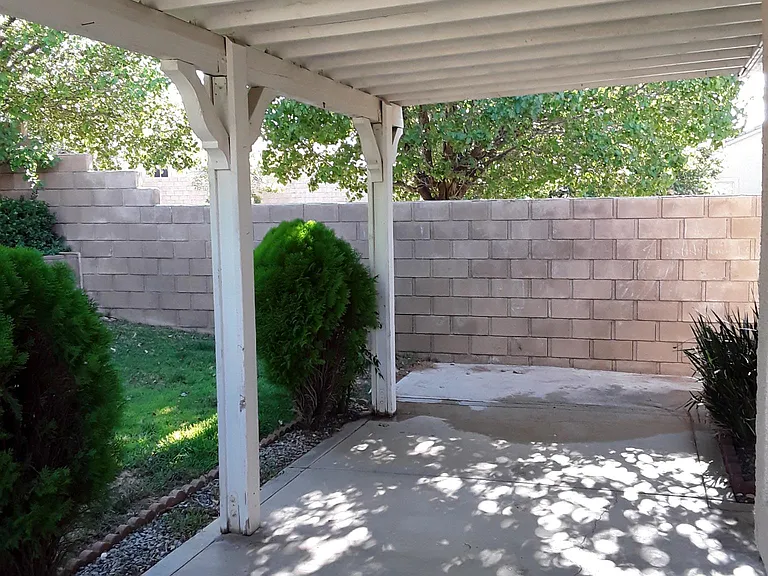 3422 Tamarisk Dr — Photo 5