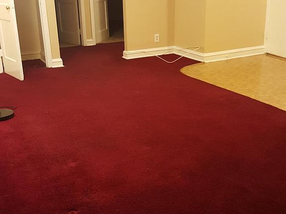 spacious living room; cable ready