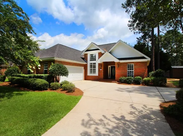 1006 Lake Circle Dr, Thomasville, GA 31792