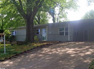 17 Myrtle Ln, Little Rock, AR 72207