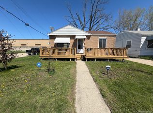 7003 Lozier Ave, Warren, MI 48091
