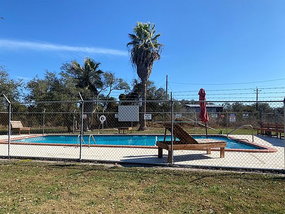 5th image of 312 W Live Oak Ln