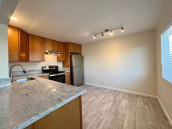 4th image of 3131-3157 Solano Ave #3135