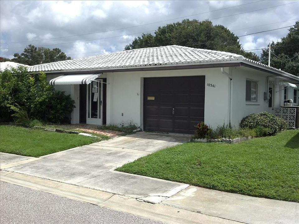 1st image of 10341 Larchmont Pl N