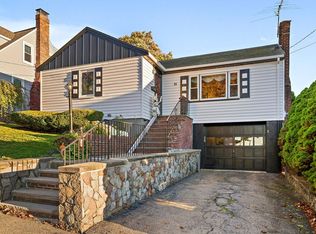 24 Nicholl St, Quincy, MA 02169