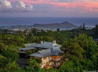 123 Kalaiopua Pl, Honolulu, HI 96822