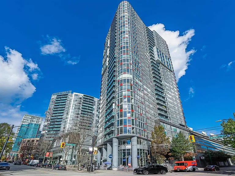 233 Robson St #507 — Photo 1