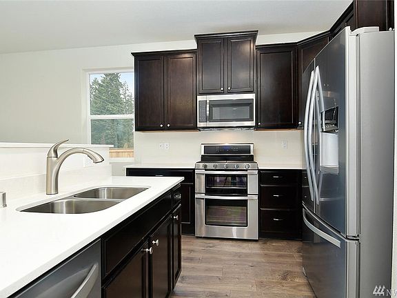 5th image of 9105 NE 165th Ave