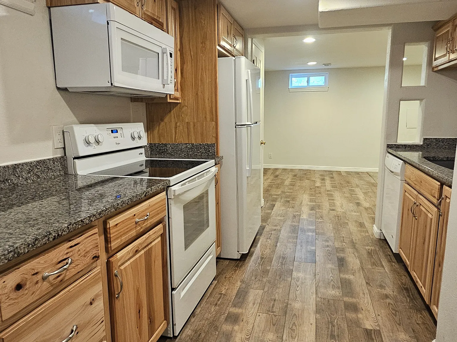 512 E 5900 S — Photo 2