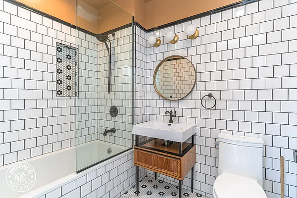 Rented by MySpaceNYC | media 37