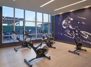 9 Mabelle Ave #525, Toronto, ON M9A0E1