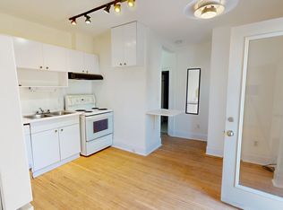 169 Harbord St #2B, Toronto, ON M5S1H3