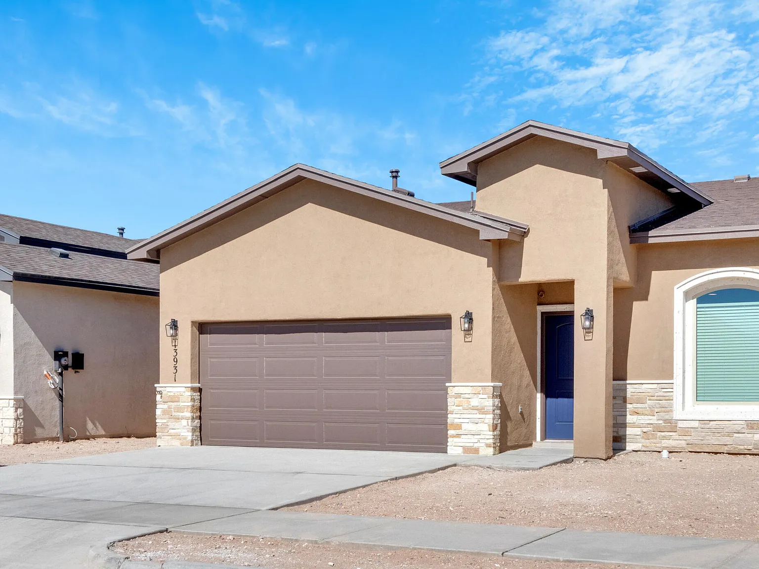 4 bed, 2.0 bath, 1650 sqft, $1,900 — Photo 2