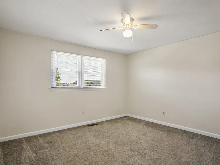 11-12 Atlantic Ave-07