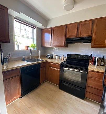 2nd image of 2509 S Walter Reed Dr #D