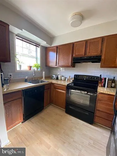 2509 S Walter Reed Dr #D — Photo 2