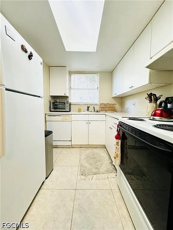2 bed, 3.0 bath, 1024 sqft, $1,500 — Photo 3