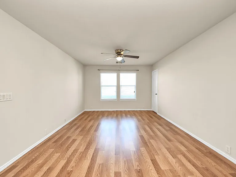 2038 Eddlewood Ct — Photo 22