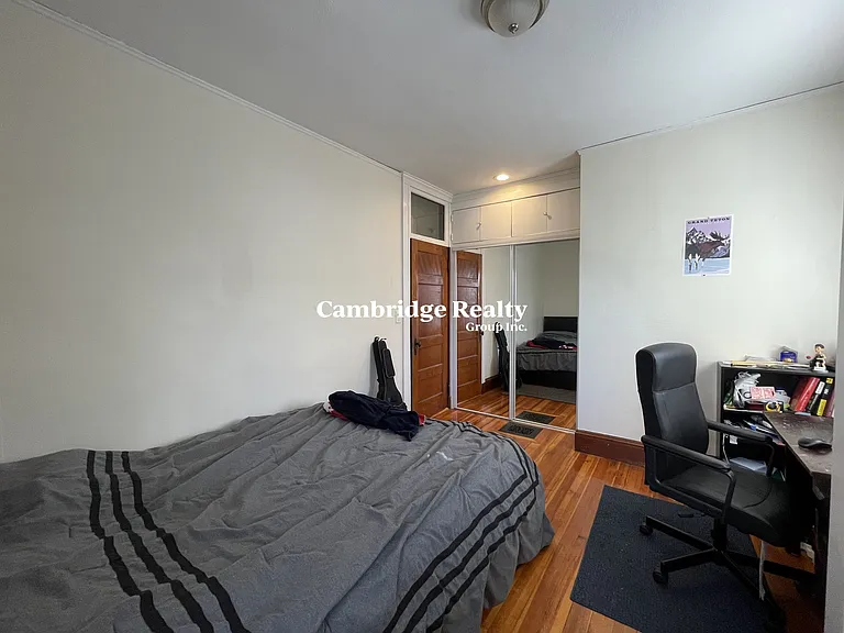 56 Hobson St #2T — Photo 17