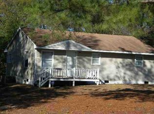 902 Gilbert St, Hartsville, SC 29550