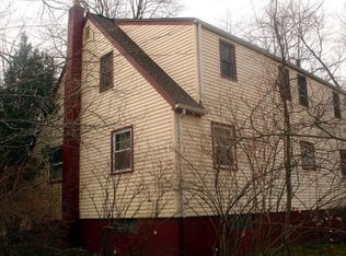 674 Meyersville Rd, Gillette, NJ 07933