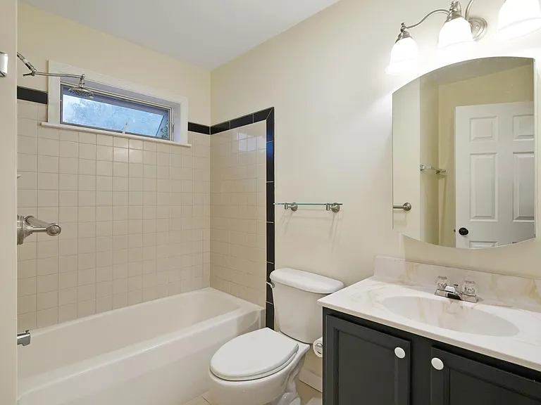 48 Central Ave — Photo 11