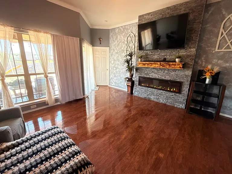 2825 McGill Blvd — Photo 2