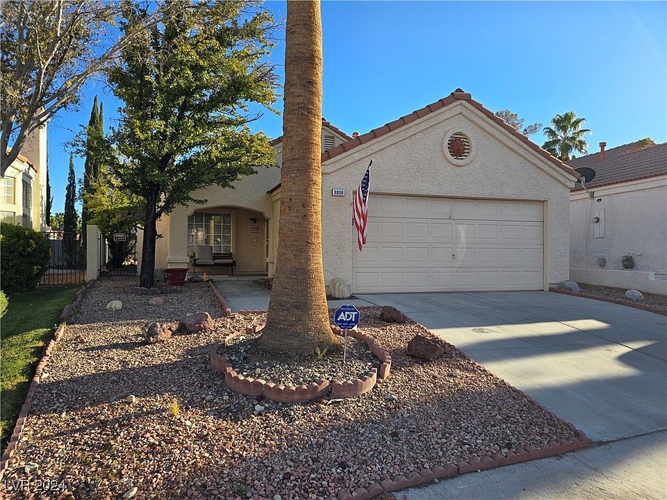 1st image of 8809 Clear Blue Dr