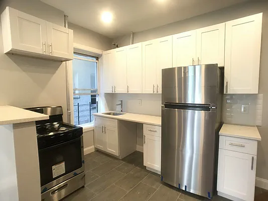 Rented by BRICK & GALO REALTY CORP | media 7