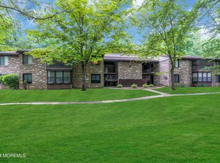 97 Arrowood Rd UNIT E, Manalapan, NJ 07726