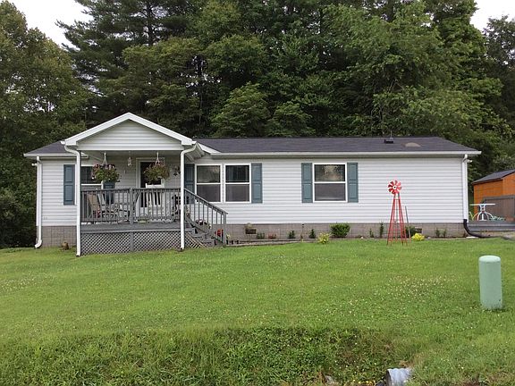 2nd image of 8 Magnolia Dr