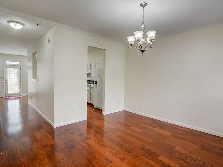 2619 Avery Park Cir — Photo 4