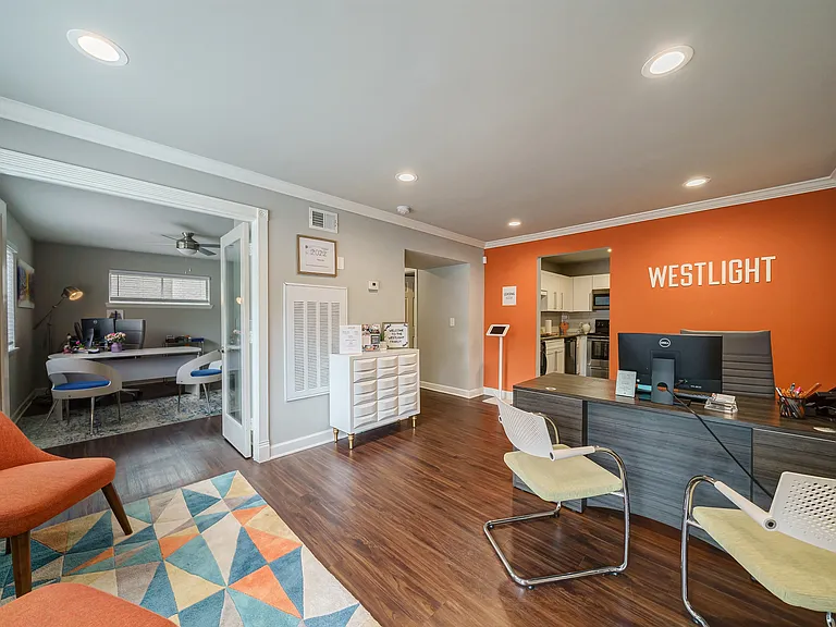 The Westlight — Photo 7