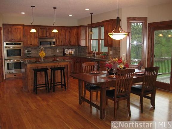 2nd image of 1116 Acorn Way