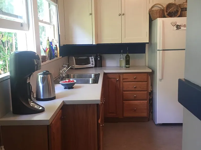 1685 Euclid Ave #2 — Photo 6