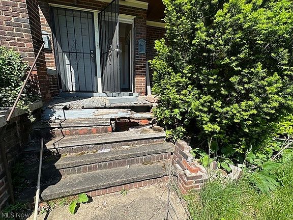 2nd image of 3784 E 114th St