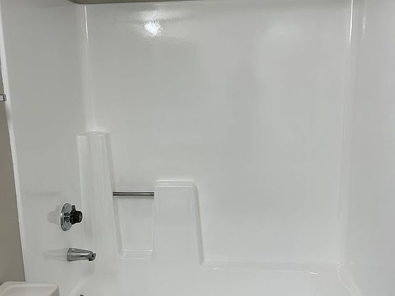 5th image of 4849 S Darrow Dr APT I210