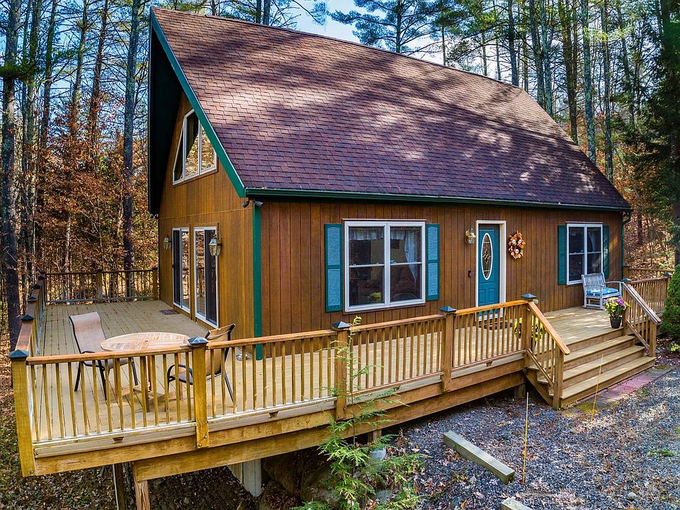 1st image of 32 Collins Brook Rd