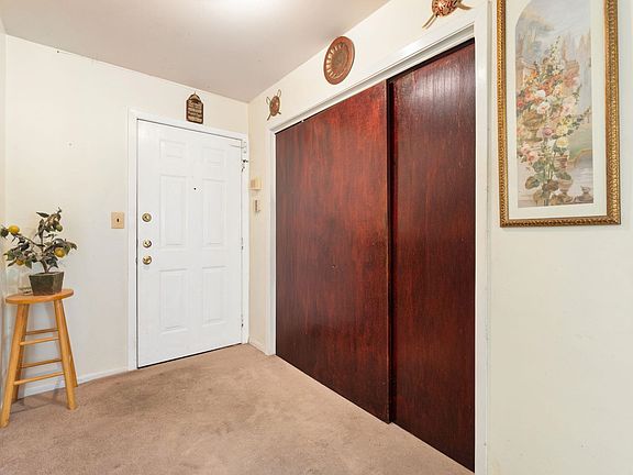 4th image of 1906 Paterson Plank Rd APT 3D