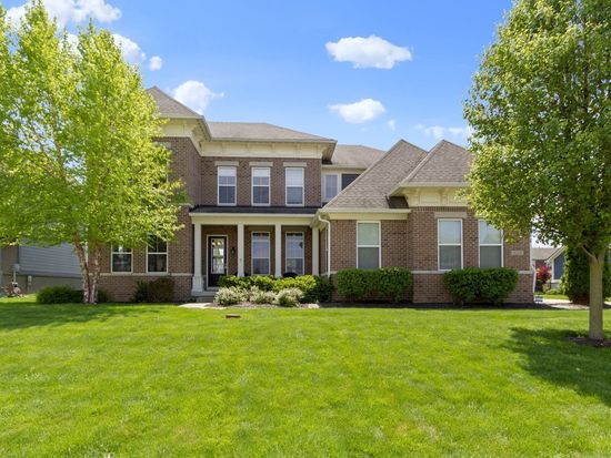16305 Kenora Ln N, Fortville, IN 46040