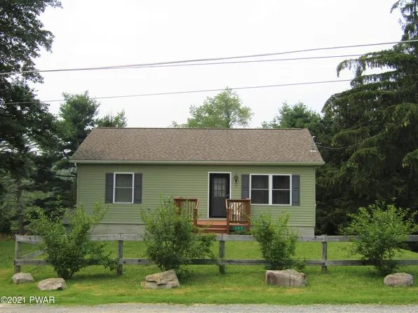 207 Cedar Ln, Greentown, PA 18426