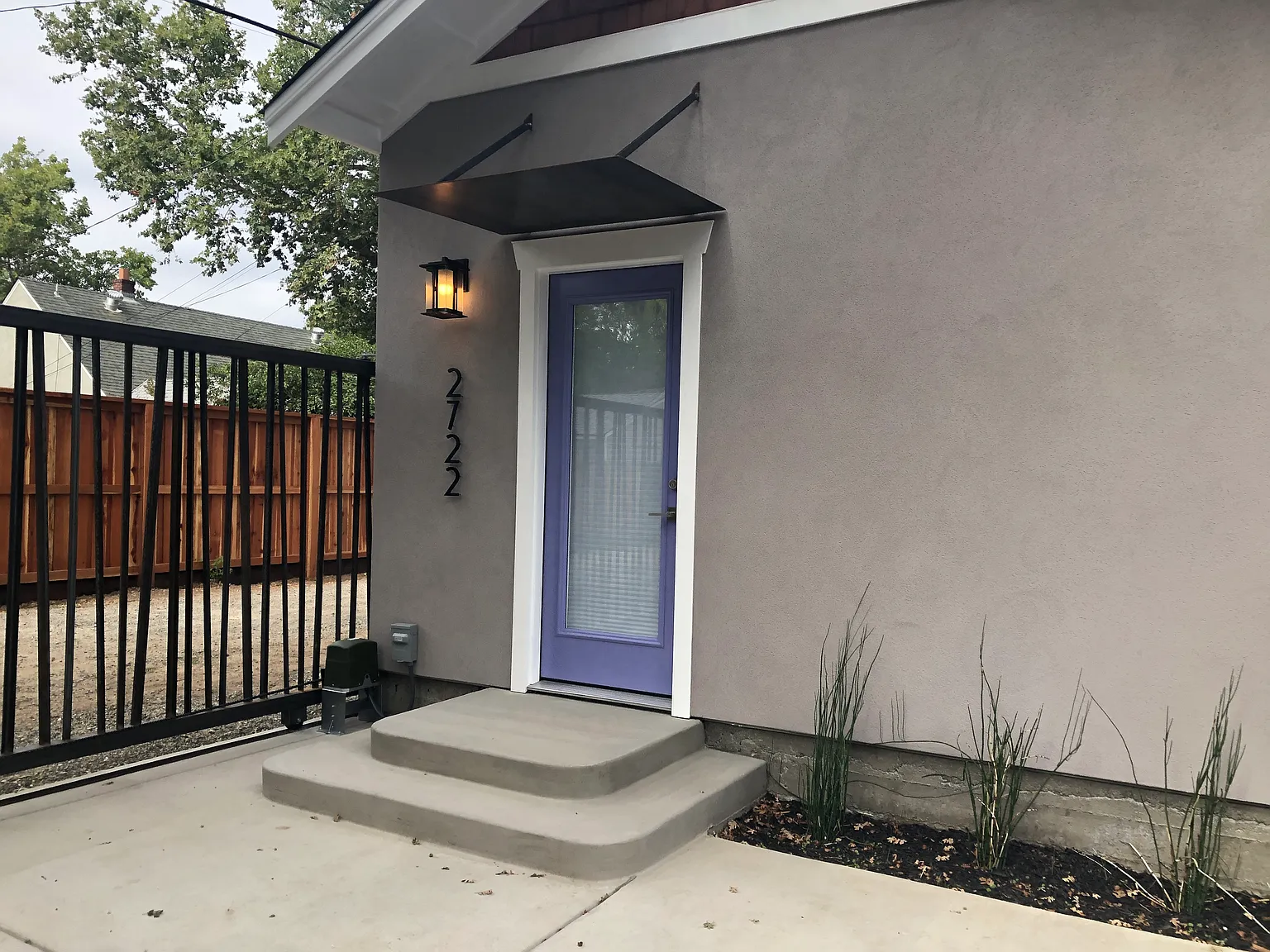 2722 2nd Ave photo 1