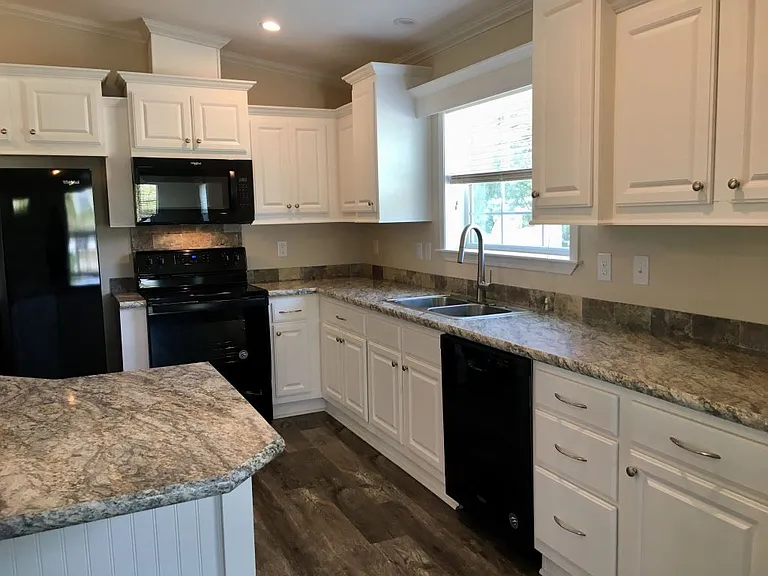 146 Highland Dr #938 — Photo 4