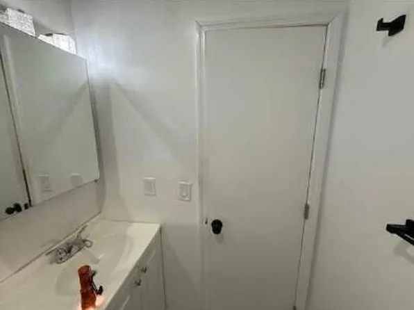 2209 NW 6th Street #1, Fort Lauderdale, FL 33311