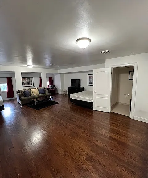 9033 Wall St #1 — Photo 17