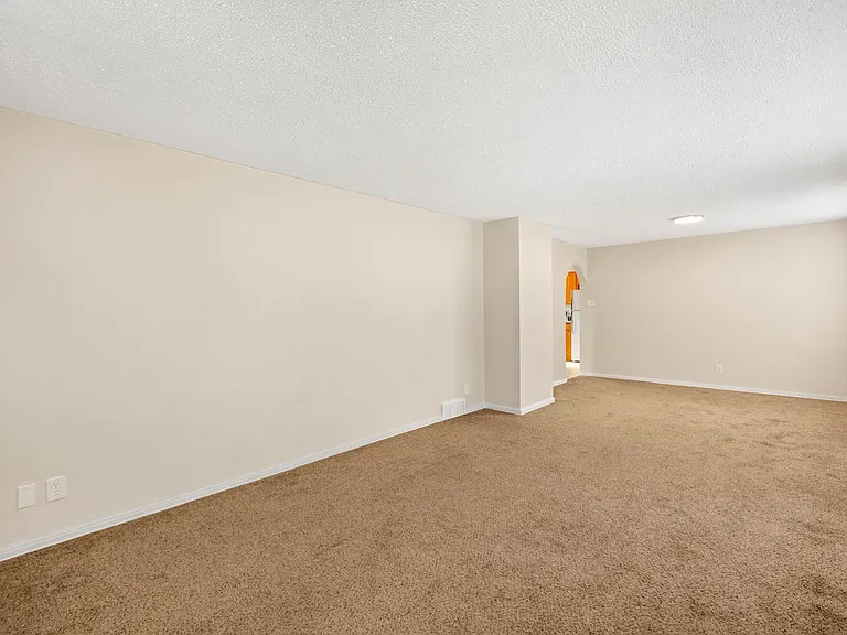 11130 Frankstown Rd #1 — Photo 7
