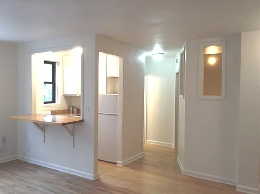 Rented by City Connections Realty | media 4