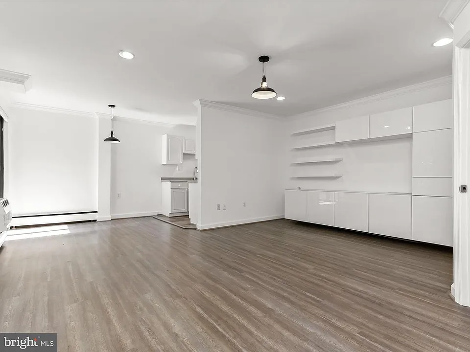 2325 42nd St NW #320