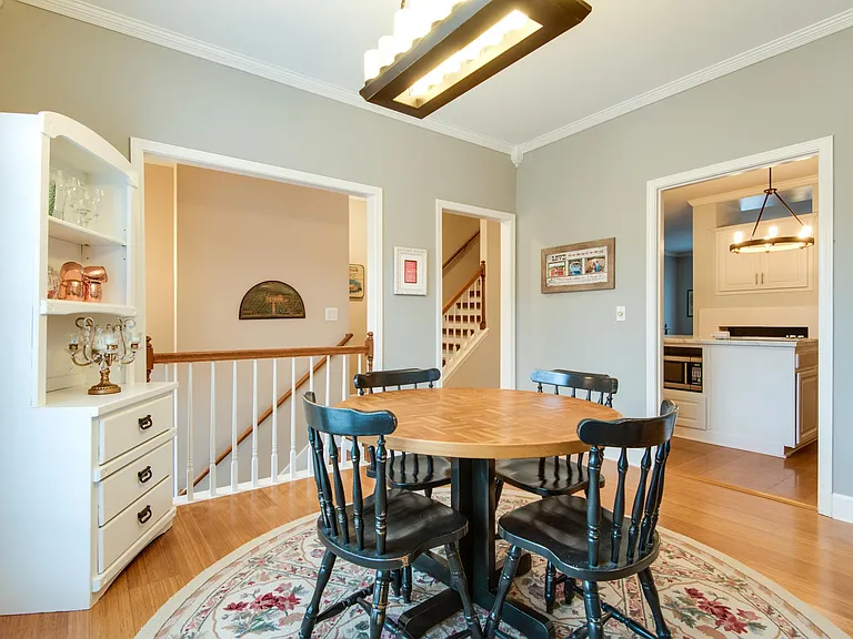 118 Carriage Ct — Photo 6