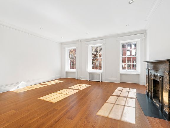 3rd image of 155 W 13th St #2